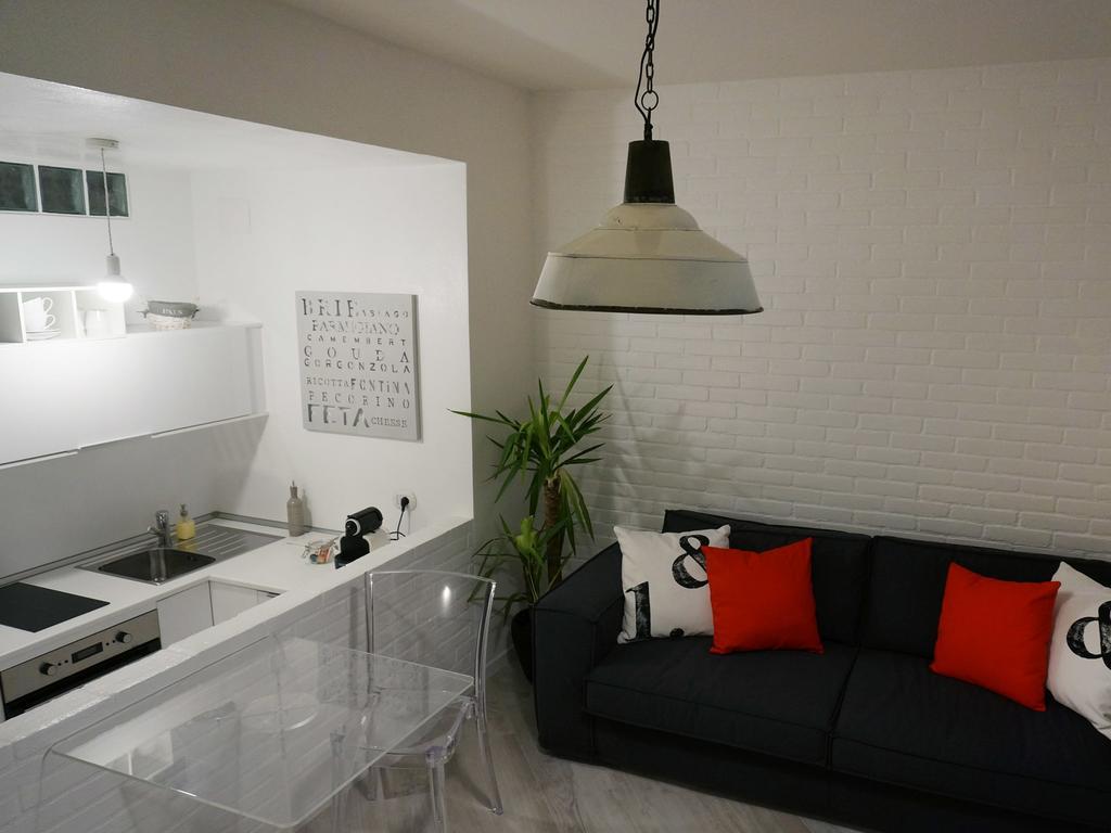 Les Suites Di بارما الغرفة الصورة