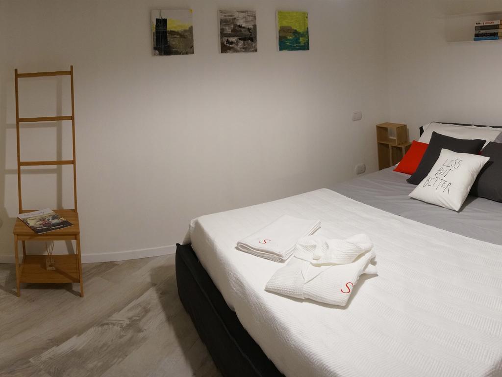 Les Suites Di بارما الغرفة الصورة